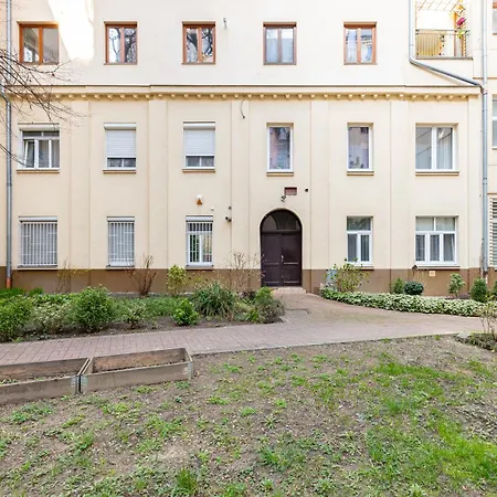 Apartment Charming Flat, Steps From Castle - Historic Part *