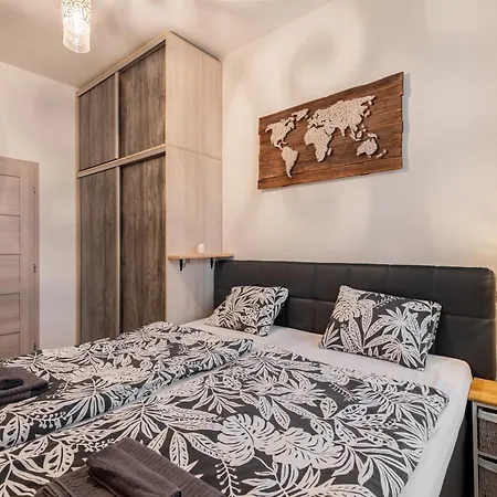 Charming Flat, Steps From Castle - Historic Part Apartment Bratislava