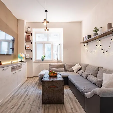 Charming Flat, Steps From Castle - Free Parking Apartment Bratislava